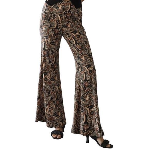 NEW Anthropologie Drapey Flare Pants Viscose Brown Motif Jungle Print - Size 4 - Picture 2 of 16